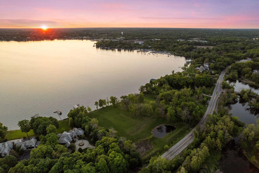 555 Bushaway Road, Wayzata, MN 55391